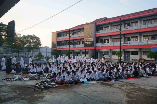 Suasana dan kegiatan Pesantren Muhammadiyah Al-Furqon